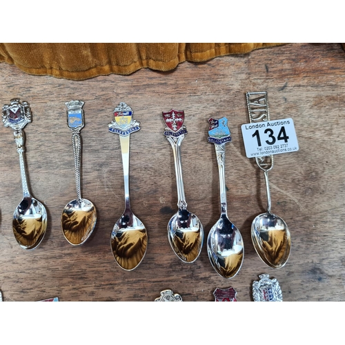 134 - Large Collection of Vintage Silver Plated Crested Teaspoons