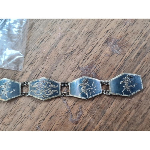 57 - Vintage Siamese Sterling Silver Bracelet