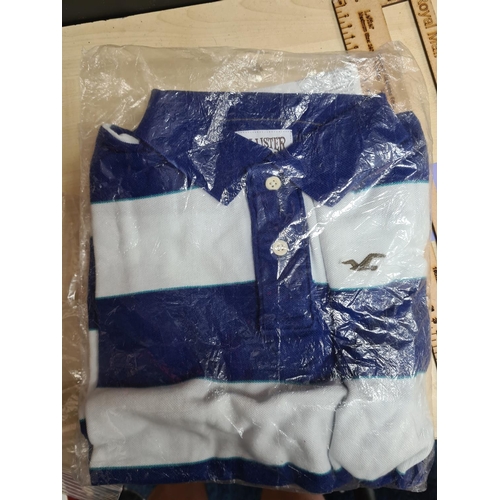 171 - Joblot of 20 Men's New and Tagged Hollister Polo Shirts in Assorted Sizes rrp 29.95 Dollars per Shir... 