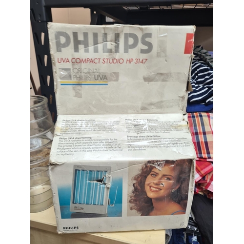 997 - Boxed Vintage Philips UVA Compact Studio HP 3147 Tanning Lamp