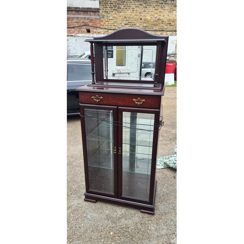 376 - Sutcliffe Reproduction Mahogany Display Cabinet in Excellent condition