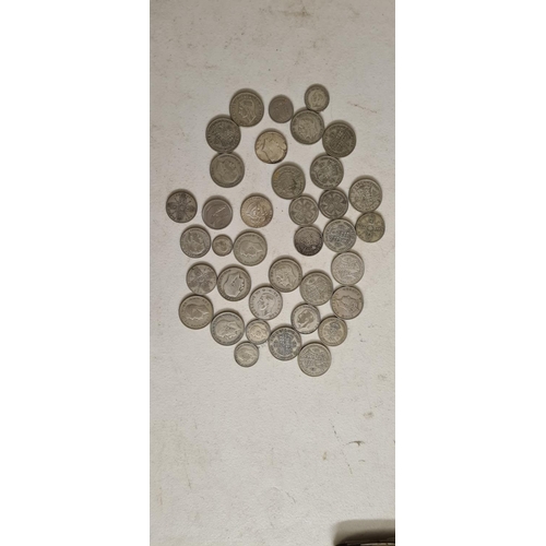 184 - Large Bag of Assorted Silver Coins   Weight:   440 g consisting of 20 Half Crowns, 2 Two Shillings, ... 