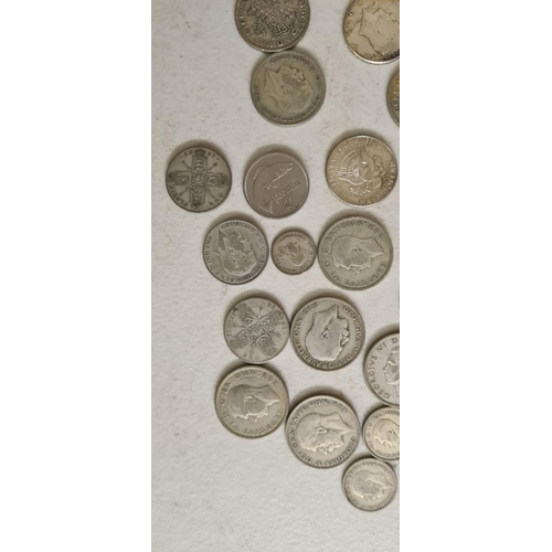 184 - Large Bag of Assorted Silver Coins   Weight:   440 g consisting of 20 Half Crowns, 2 Two Shillings, ... 