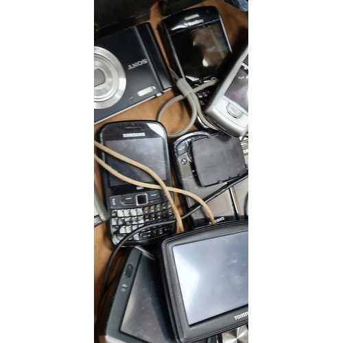 405a - Lot of Mobile Phones, Sat Nav, Digital Camera etc