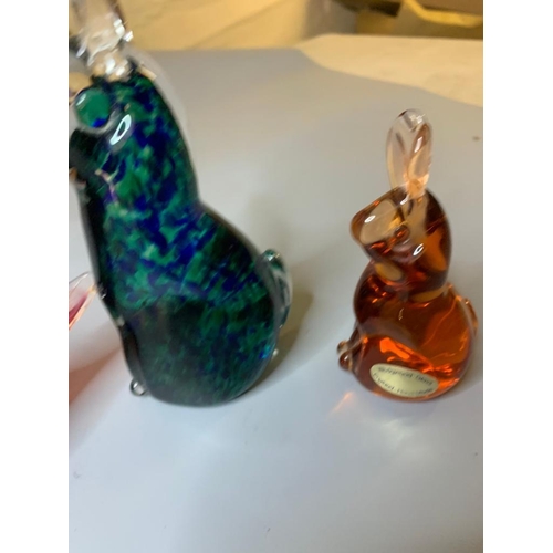 329 - 2 Vintage Glass Rabbits & 2 Glass Birds