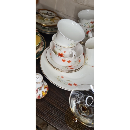 91 - 19 Piece Royal Vale China Tea Set