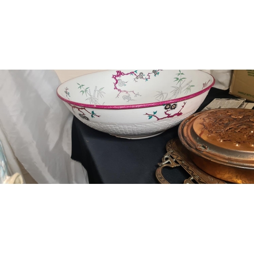 96 - Minton Wash Bowl