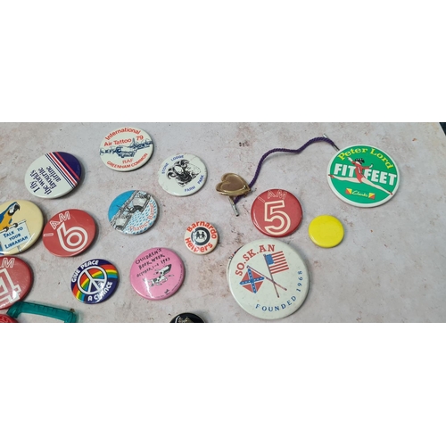 313 - Collection of Retro Badges