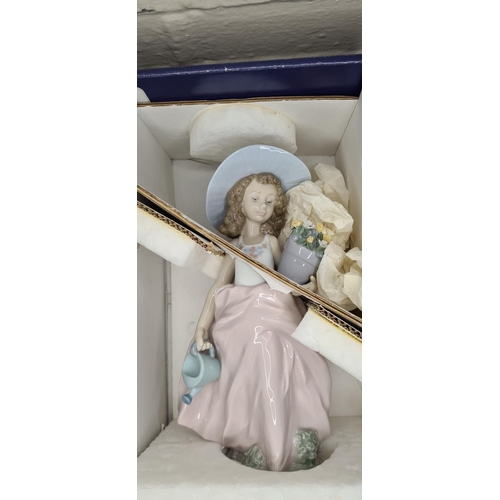 121 - Mint and Boxed Lladro 