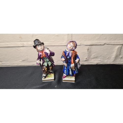 124 - Pair of Vintage Volkstedt Rudolstadt Vagabond Figurines