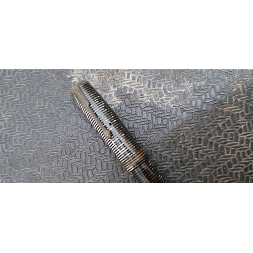 118 - Vintage 1930s Parker Pen