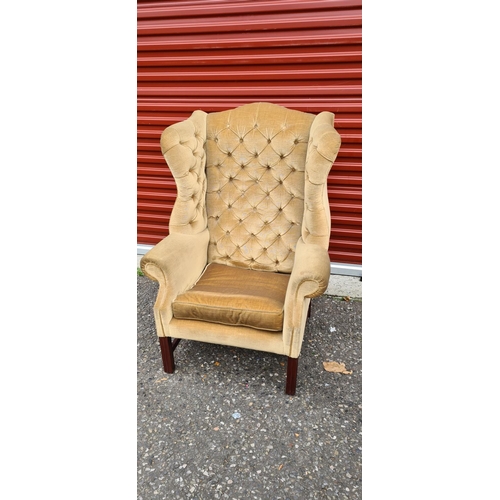 578 - Vintage Queen Anne Style Buttonback Chesterfield Armchair