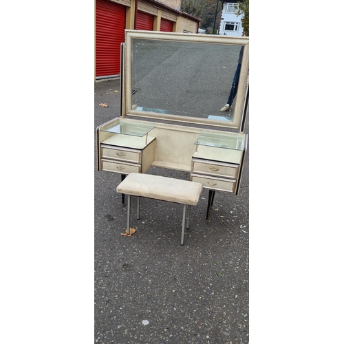 580 - 1950s Mid Century Umberto Mascagni Dressing Table with a Stool