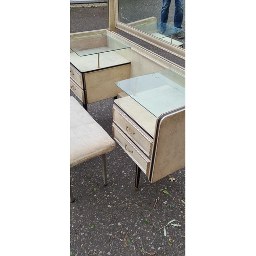 580 - 1950s Mid Century Umberto Mascagni Dressing Table with a Stool