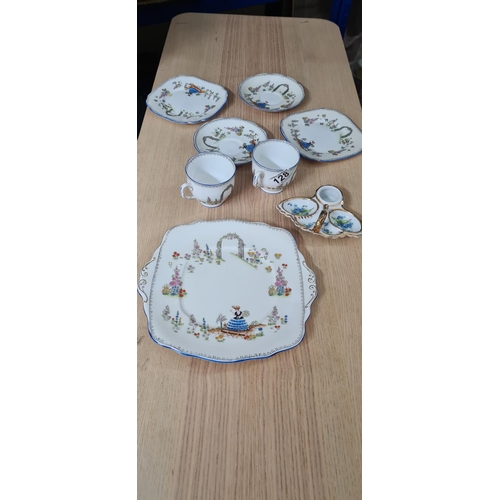 128 - 7 pieces of Royal Albert Dainty Dinah