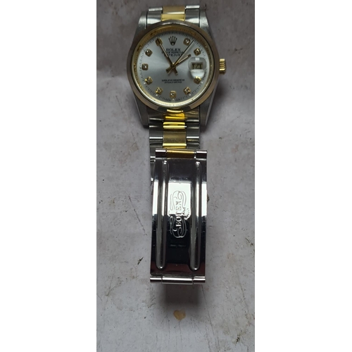 137 - Gents Wrist Watch Working