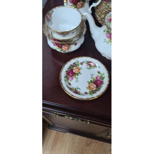 151 - 59 Piece Royal Albert Old Country Rose Dinner Set