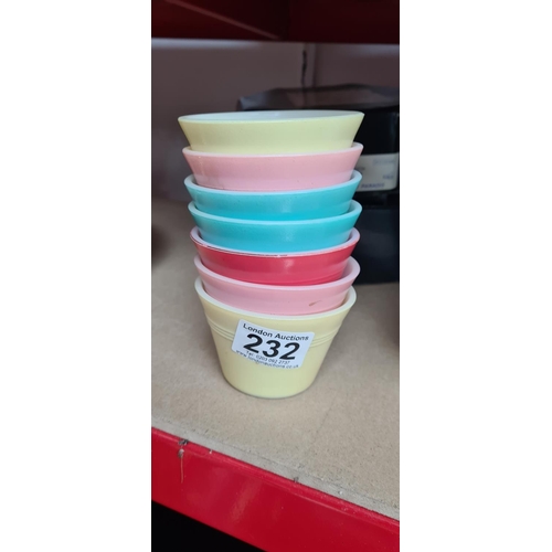 232 - 7 Vintage Pyrex Pastel Dishes