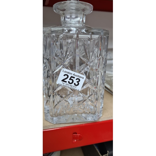 253 - Good Quality Crystal Decanter