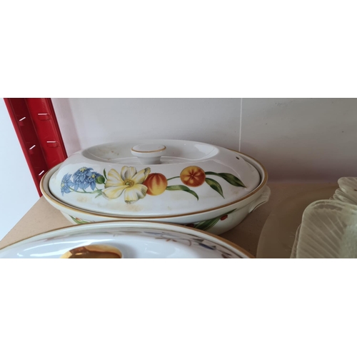 282 - Royal Worcester Evesham Tureens x2 and a Cheese Dish