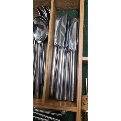 58 - Large Set of Vintage Viner's Cutlery