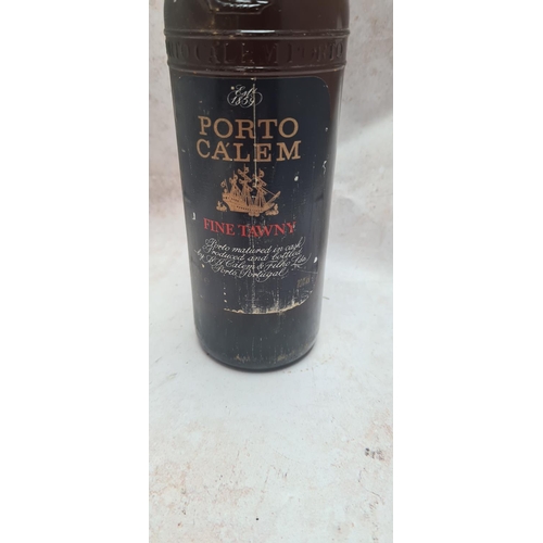 92 - Vintage Bottle of Calem Velhotes Tawny Port