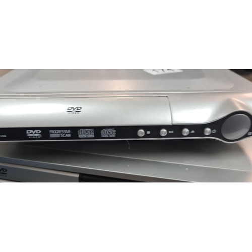 174 - 2 DVD Players