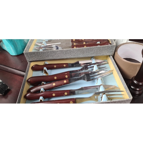 180 - Vintage Boxed Richards Cutlery Set