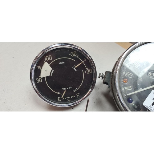 192 - 3 Smiths Classic Car Clocks