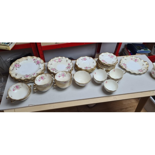 303 - Royal Crown Derby Pinxton Rose 44 piece Dinner Set