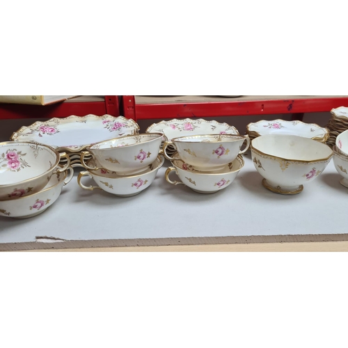 303 - Royal Crown Derby Pinxton Rose 44 piece Dinner Set