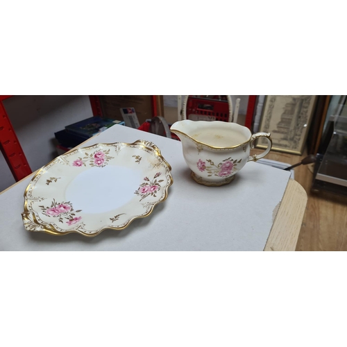 303 - Royal Crown Derby Pinxton Rose 44 piece Dinner Set