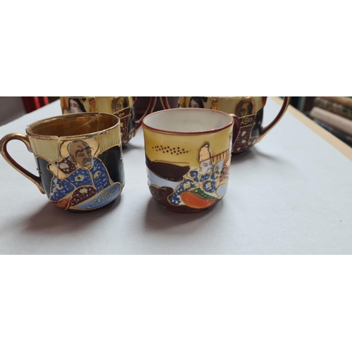 304 - 1930s Japanese Porcelain Tea Set