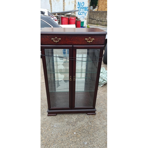 627 - Sutcliffe Reproduction Mahogany Display Cabinet in Excellent condition