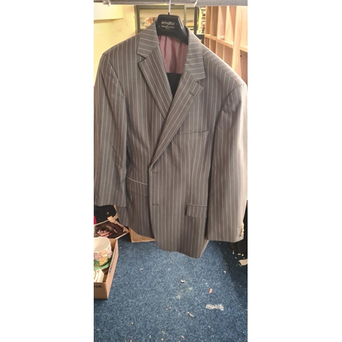 603 - Mens Hugo Boss Double Breasted Jacket Size 56c