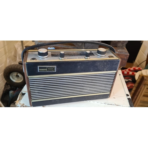 642 - Vintage Roberts RIC 2 Radio