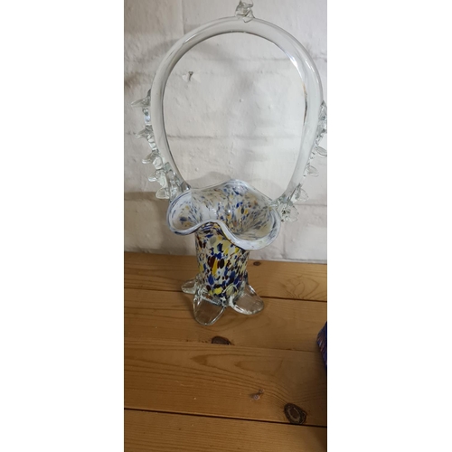 1008 - Vintage Murano Glass Basket