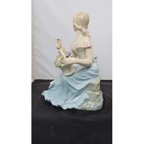 122 - Vintage Mediflor Spanish Figurine