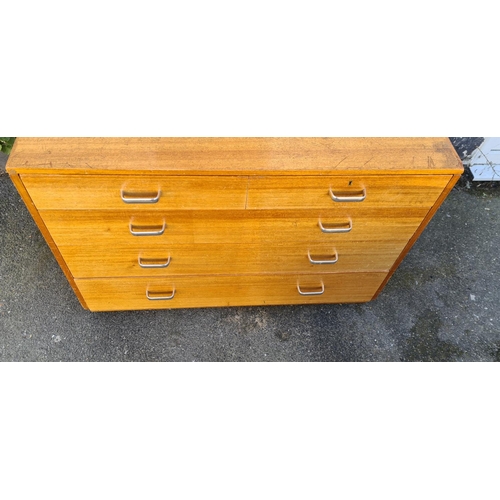 863 - Mid Century 4 Drawer Teak Chest of Drawers