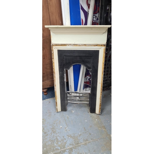 880 - Original Cast Iron Fireplace, Dimensions to Follow