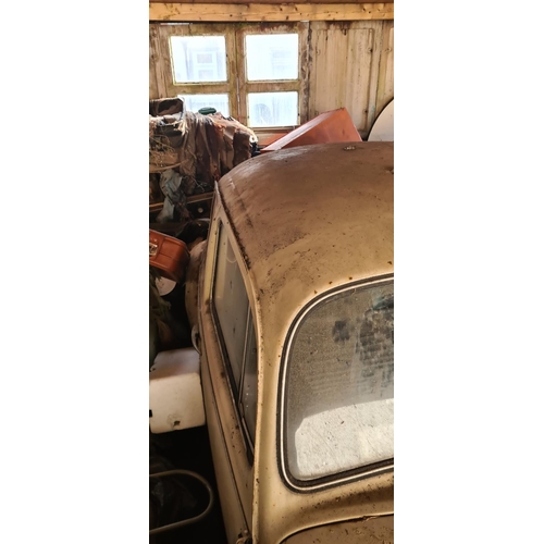 1a - Classic VW Beetle 1500 Barn Find Car. Left Hand Drive. 1 Key, Logbook Present.  (non-runner)