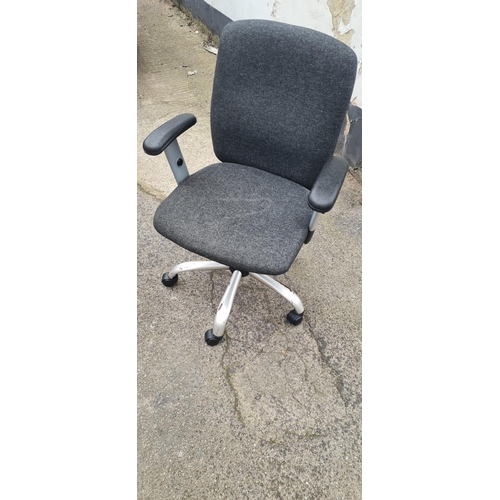 817 - Office Chair