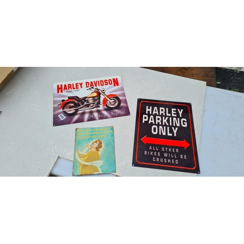 846 - Lot of Modern Signs incl. Harley Davidson