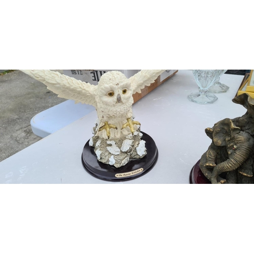 852 - Elephant Figurine & an Owl Figurine