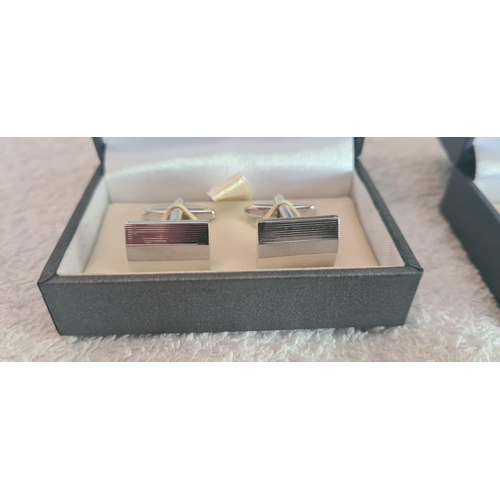 40 - 2 Sets of New and Boxed Gents Cufflinks