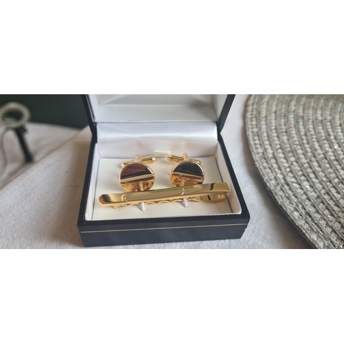 50 - Charles Edwards New and Boxed Cufflink and Tie Clip Set