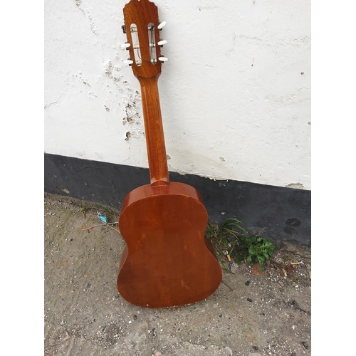 864 - Old Classical Guitar