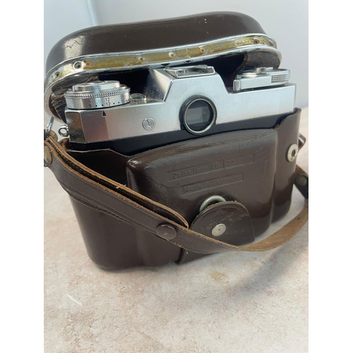 382 - Vintage Zeiss Ikon Camera K91108