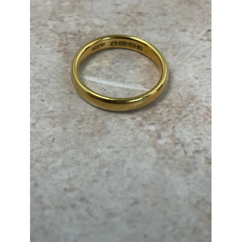 411 - 22ct Gold Wedding Band 3.6g Size J