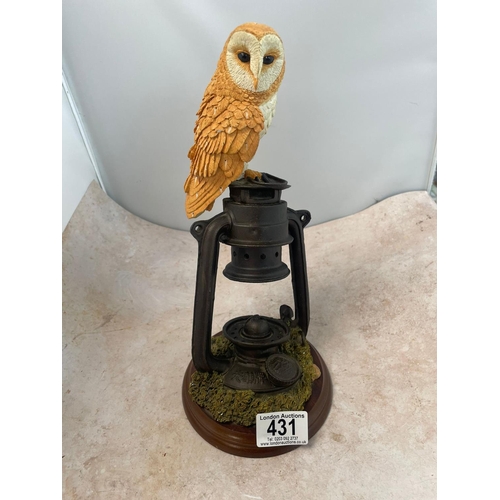 431 - 2 Owl Figurines